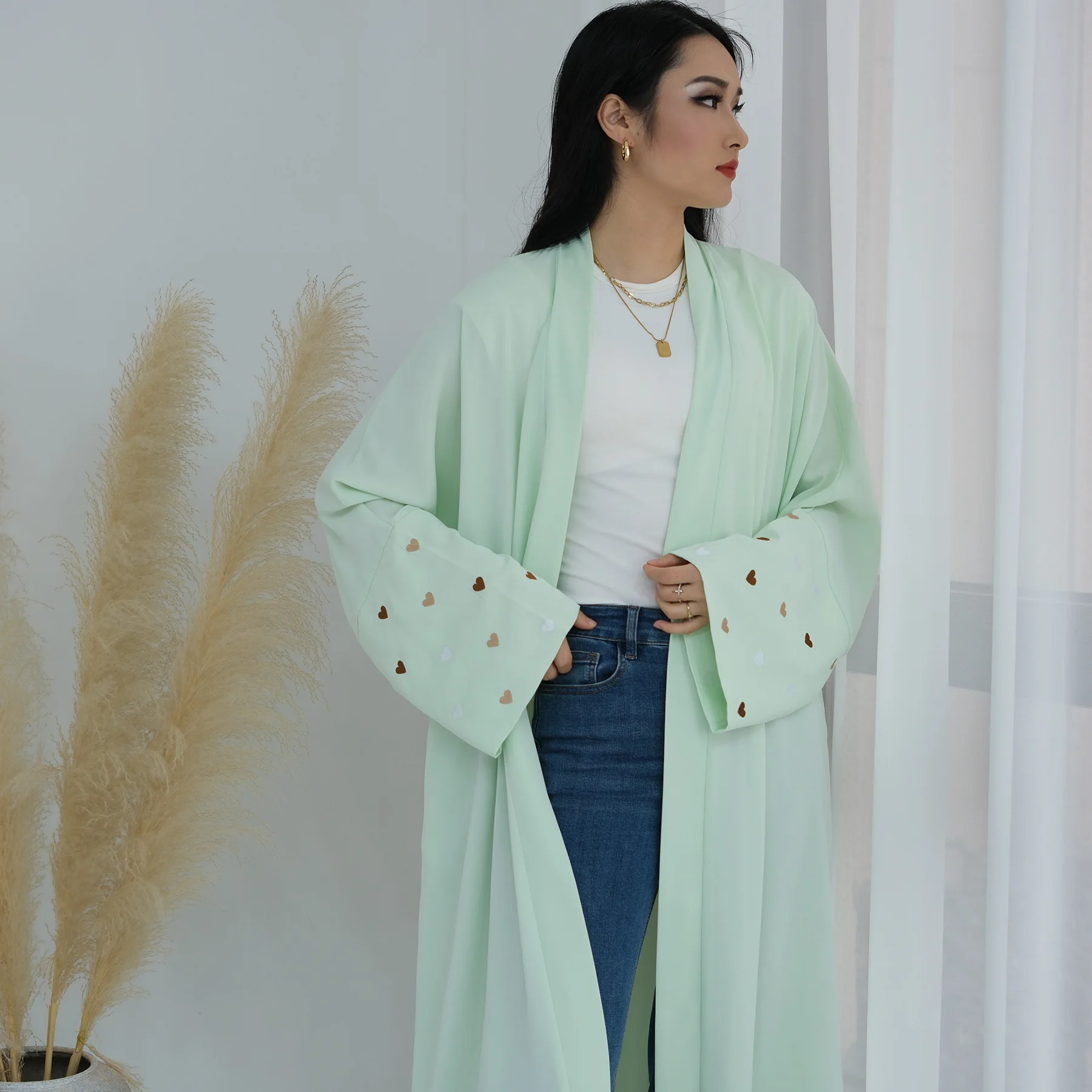 Длинное платье с вышивкой в фо – обзор и цена Embroidery Kebaya